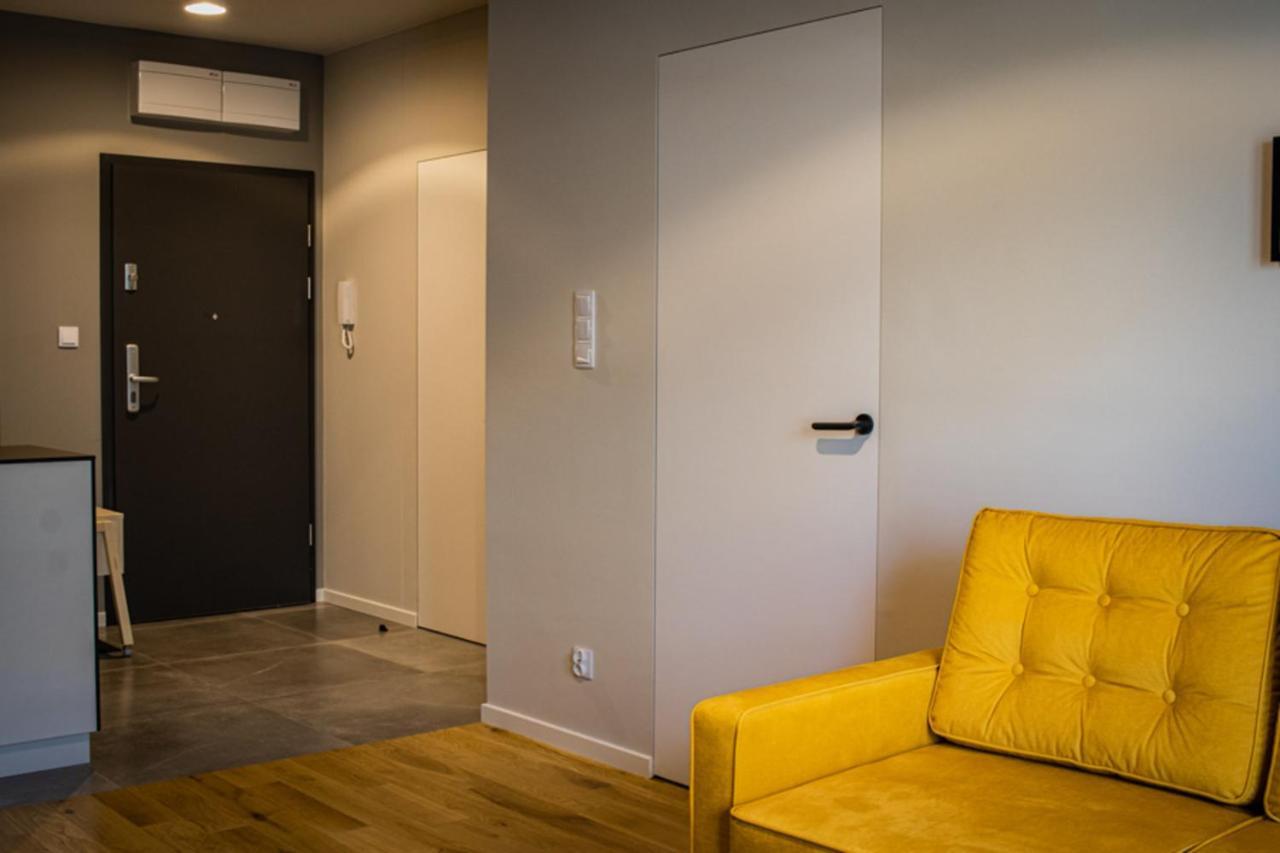 Urban Space Apartament 80 - Free Parking ヴロツワフ エクステリア 写真