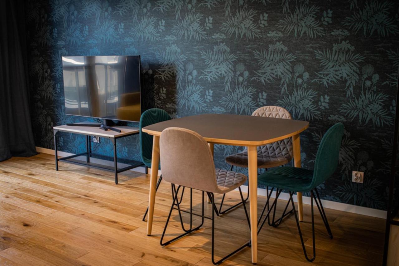 Urban Space Apartament 80 - Free Parking ヴロツワフ エクステリア 写真