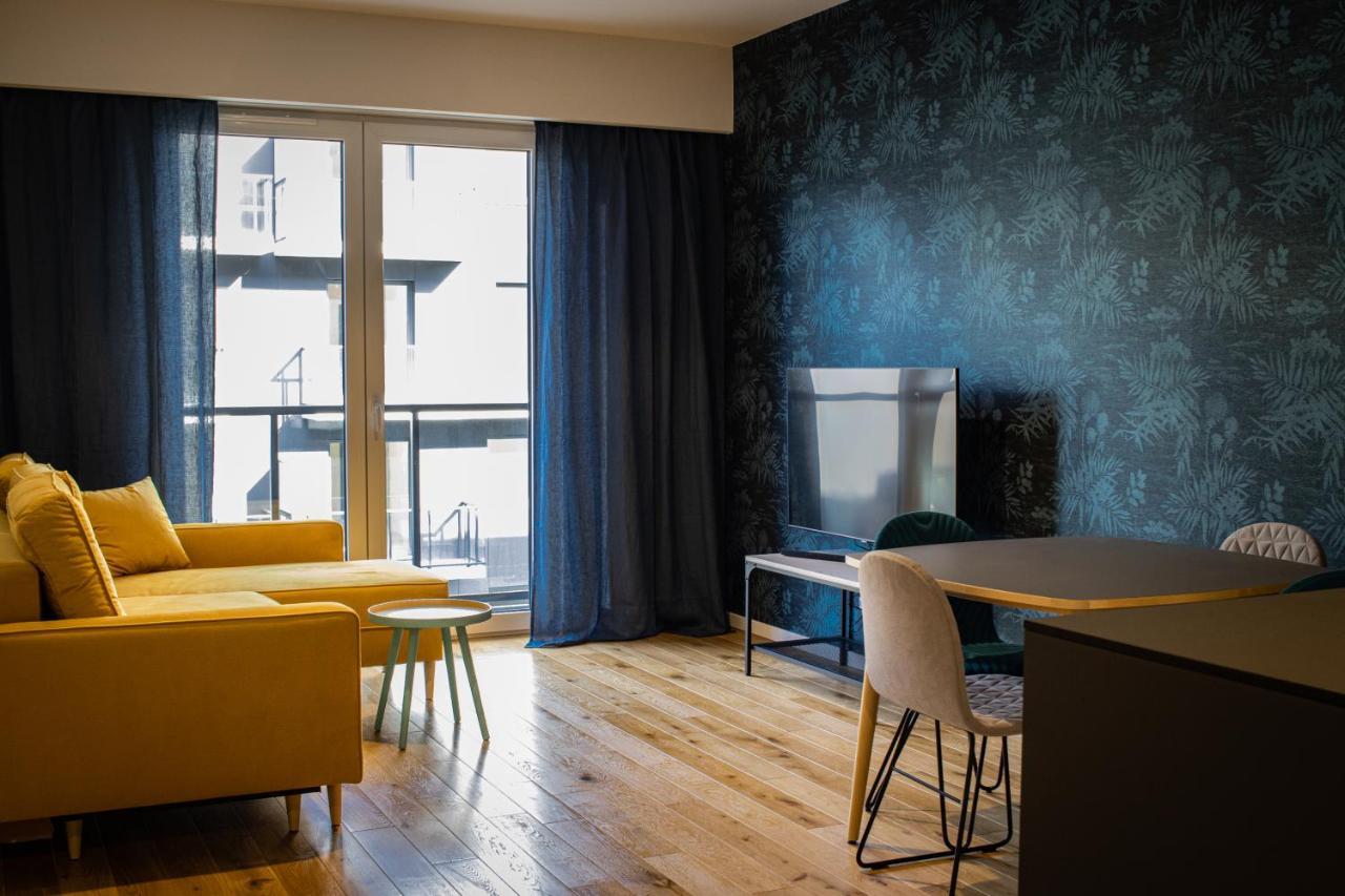 Urban Space Apartament 80 - Free Parking ヴロツワフ エクステリア 写真